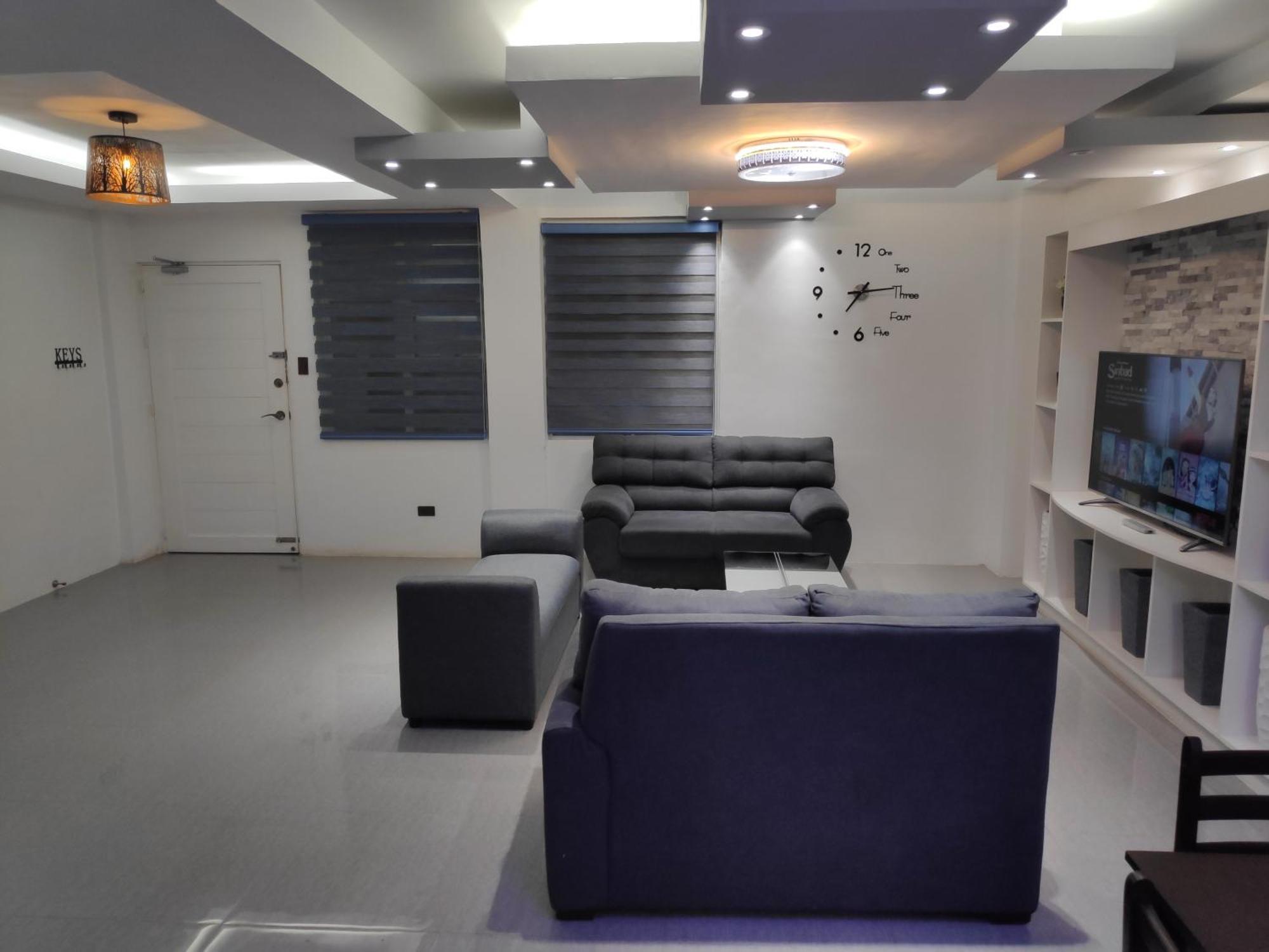 Tagaytay Staycation By Naya And Darla W Free Swimming Pool, Wifi & Netflix Tagaytay City Esterno foto