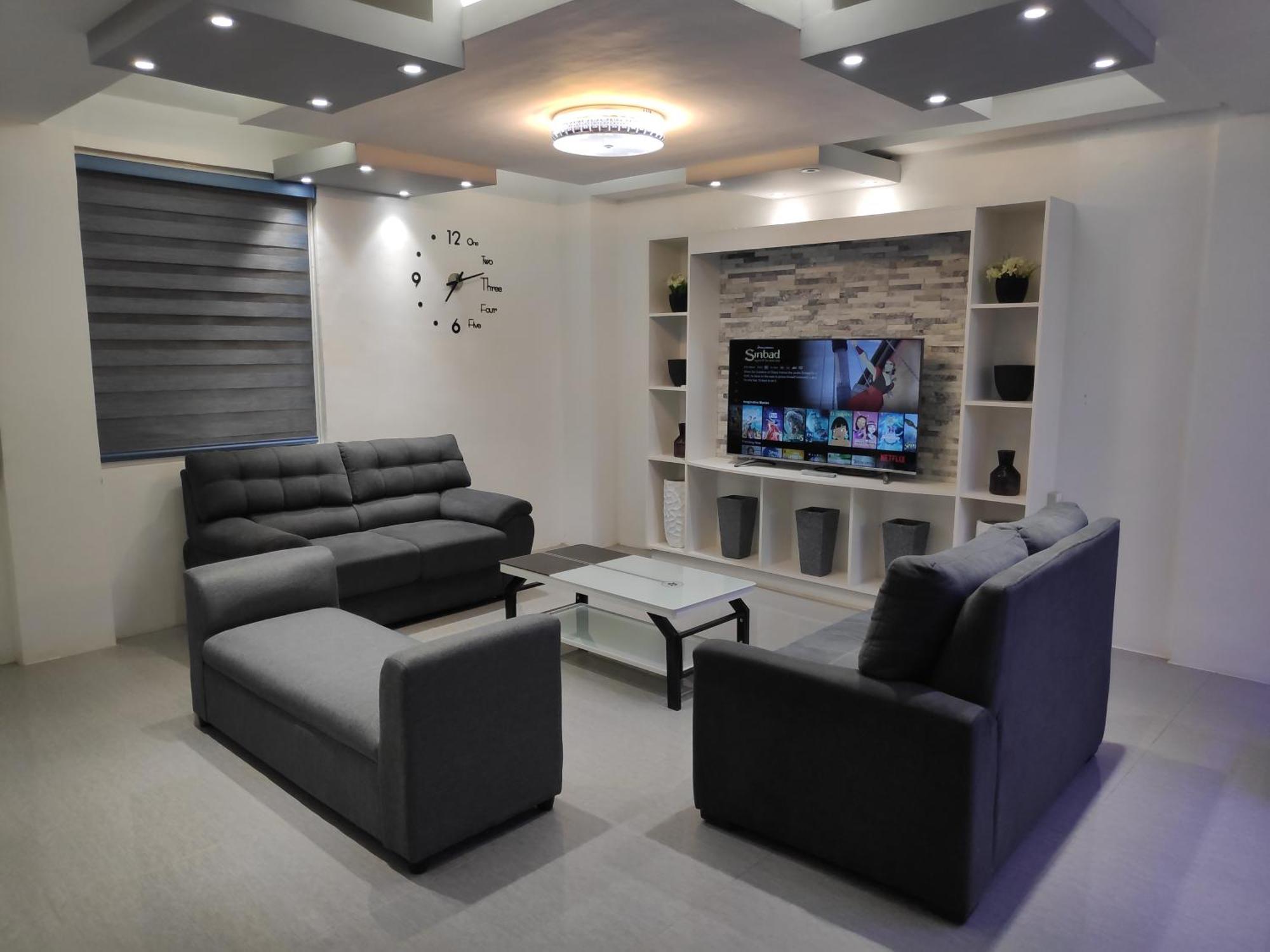 Tagaytay Staycation By Naya And Darla W Free Swimming Pool, Wifi & Netflix Tagaytay City Esterno foto