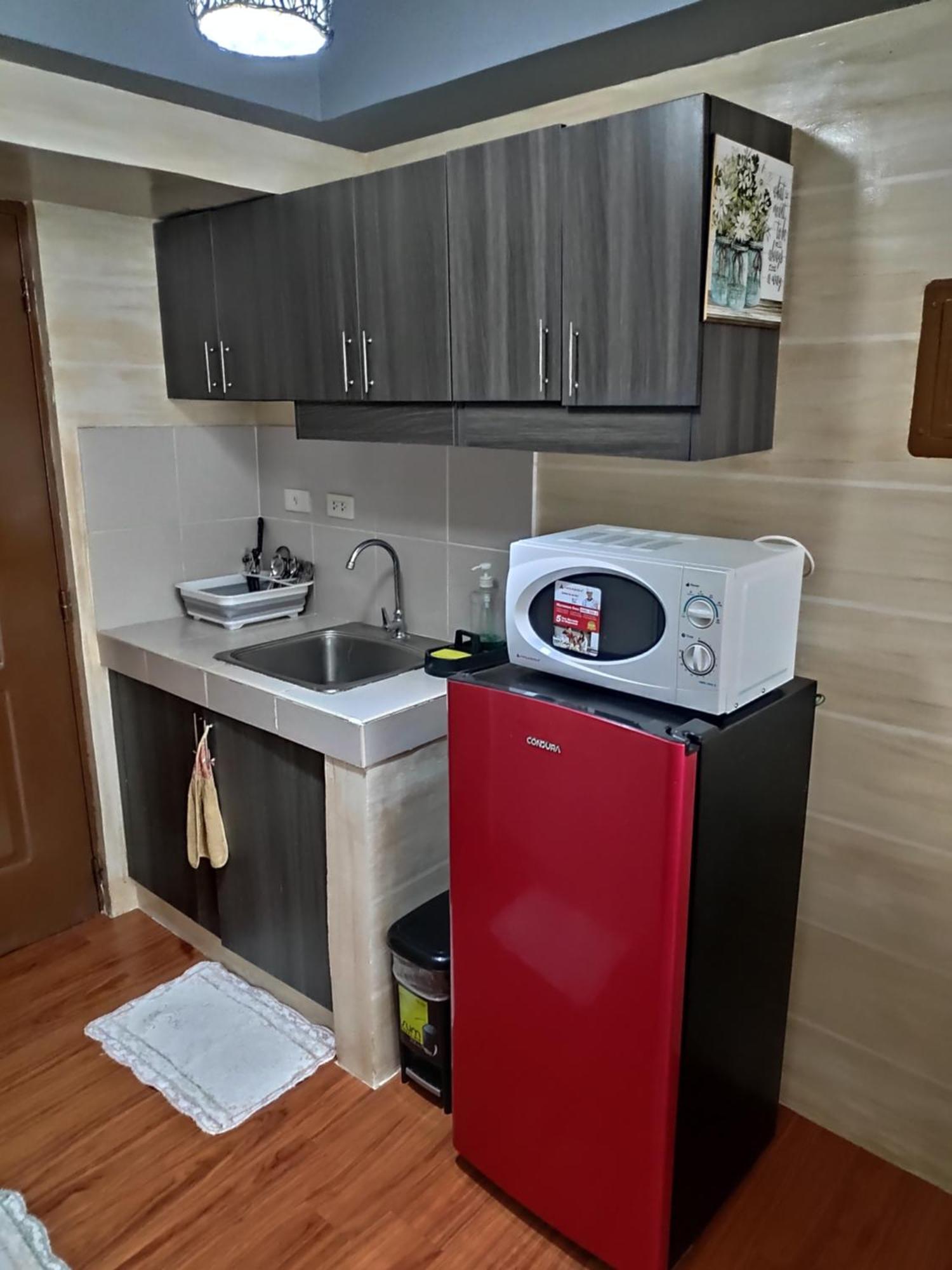 Tagaytay Staycation By Naya And Darla W Free Swimming Pool, Wifi & Netflix Tagaytay City Esterno foto