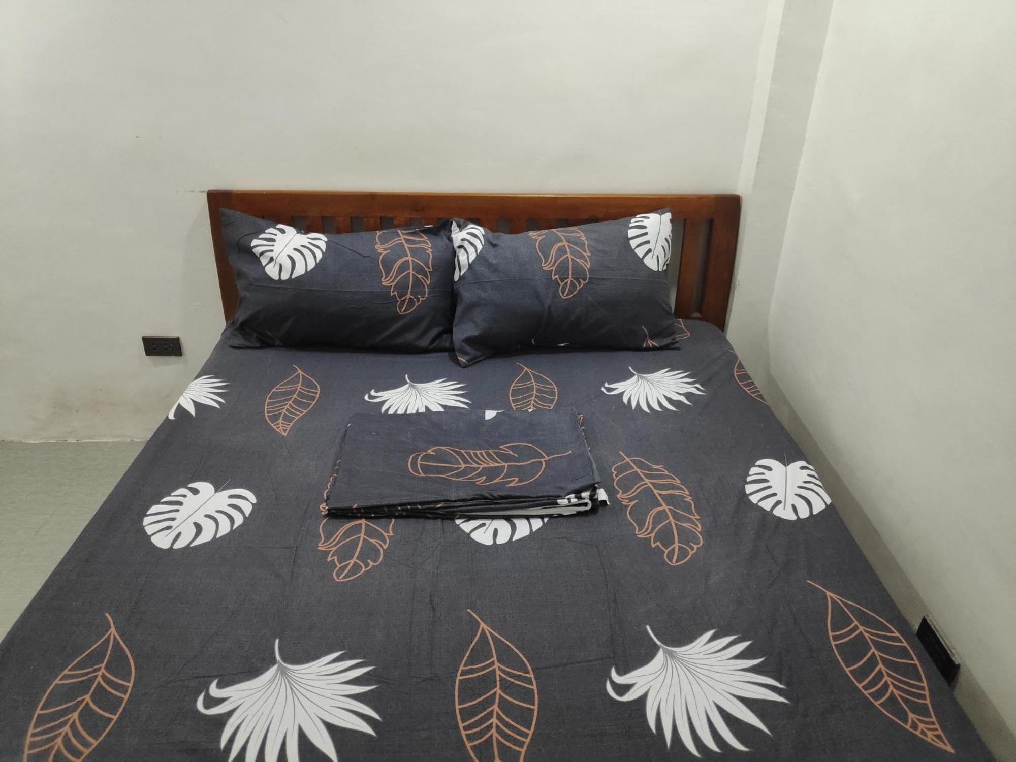 Tagaytay Staycation By Naya And Darla W Free Swimming Pool, Wifi & Netflix Tagaytay City Esterno foto