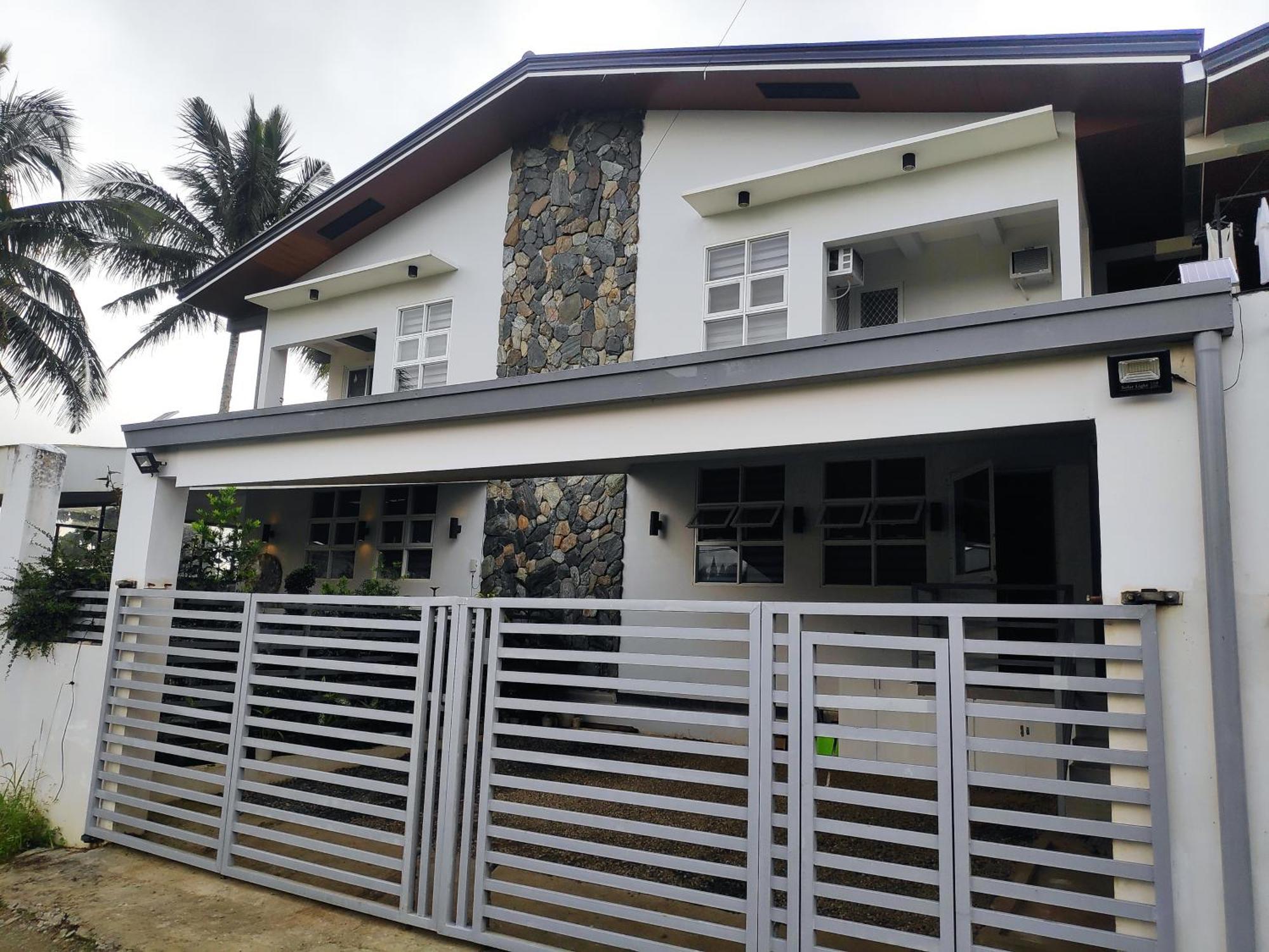 Tagaytay Staycation By Naya And Darla W Free Swimming Pool, Wifi & Netflix Tagaytay City Esterno foto
