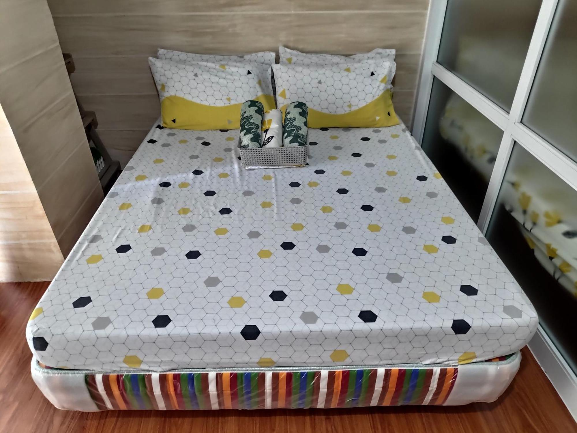 Tagaytay Staycation By Naya And Darla W Free Swimming Pool, Wifi & Netflix Tagaytay City Esterno foto