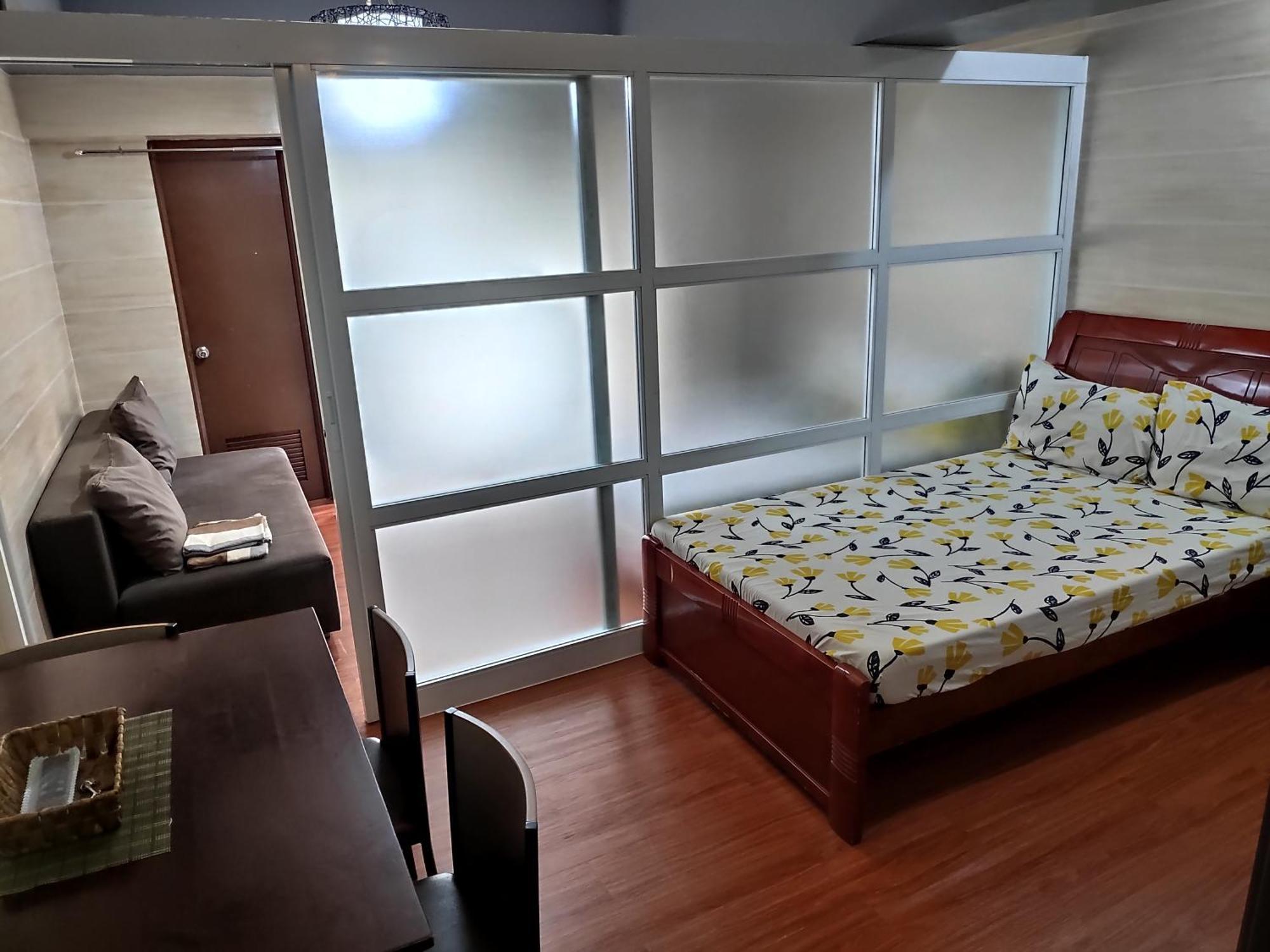 Tagaytay Staycation By Naya And Darla W Free Swimming Pool, Wifi & Netflix Tagaytay City Esterno foto