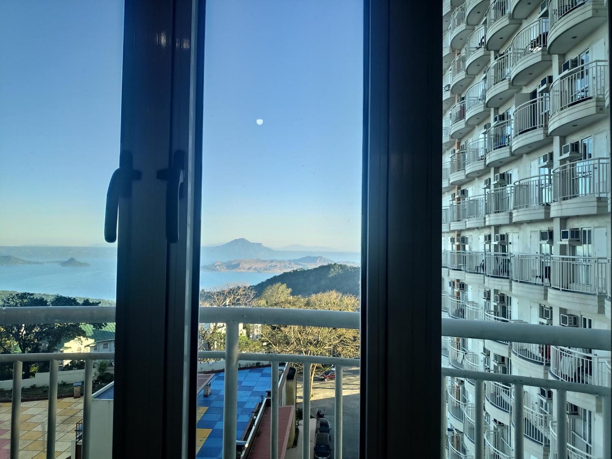Tagaytay Staycation By Naya And Darla W Free Swimming Pool, Wifi & Netflix Tagaytay City Esterno foto