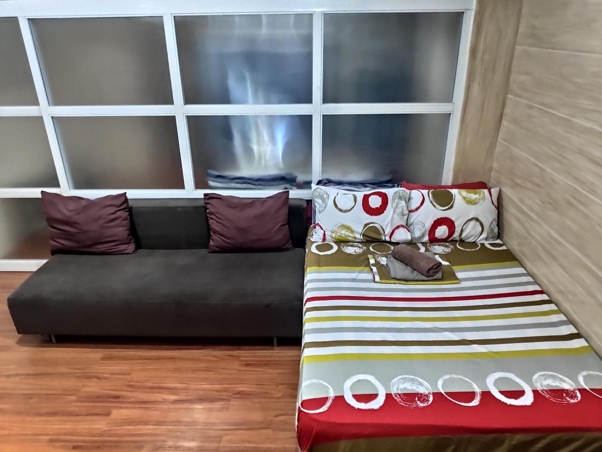Tagaytay Staycation By Naya And Darla W Free Swimming Pool, Wifi & Netflix Tagaytay City Esterno foto