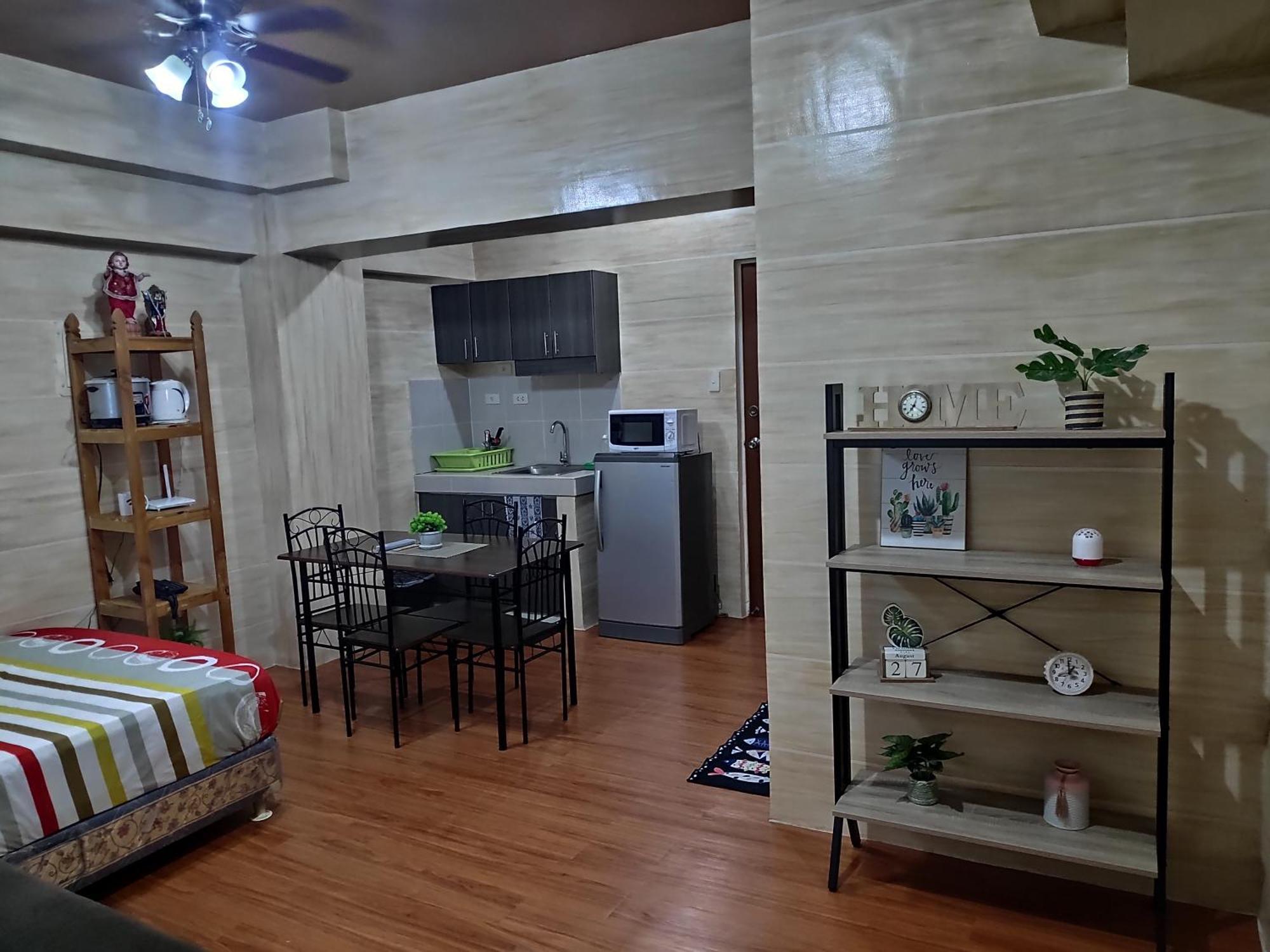 Tagaytay Staycation By Naya And Darla W Free Swimming Pool, Wifi & Netflix Tagaytay City Esterno foto