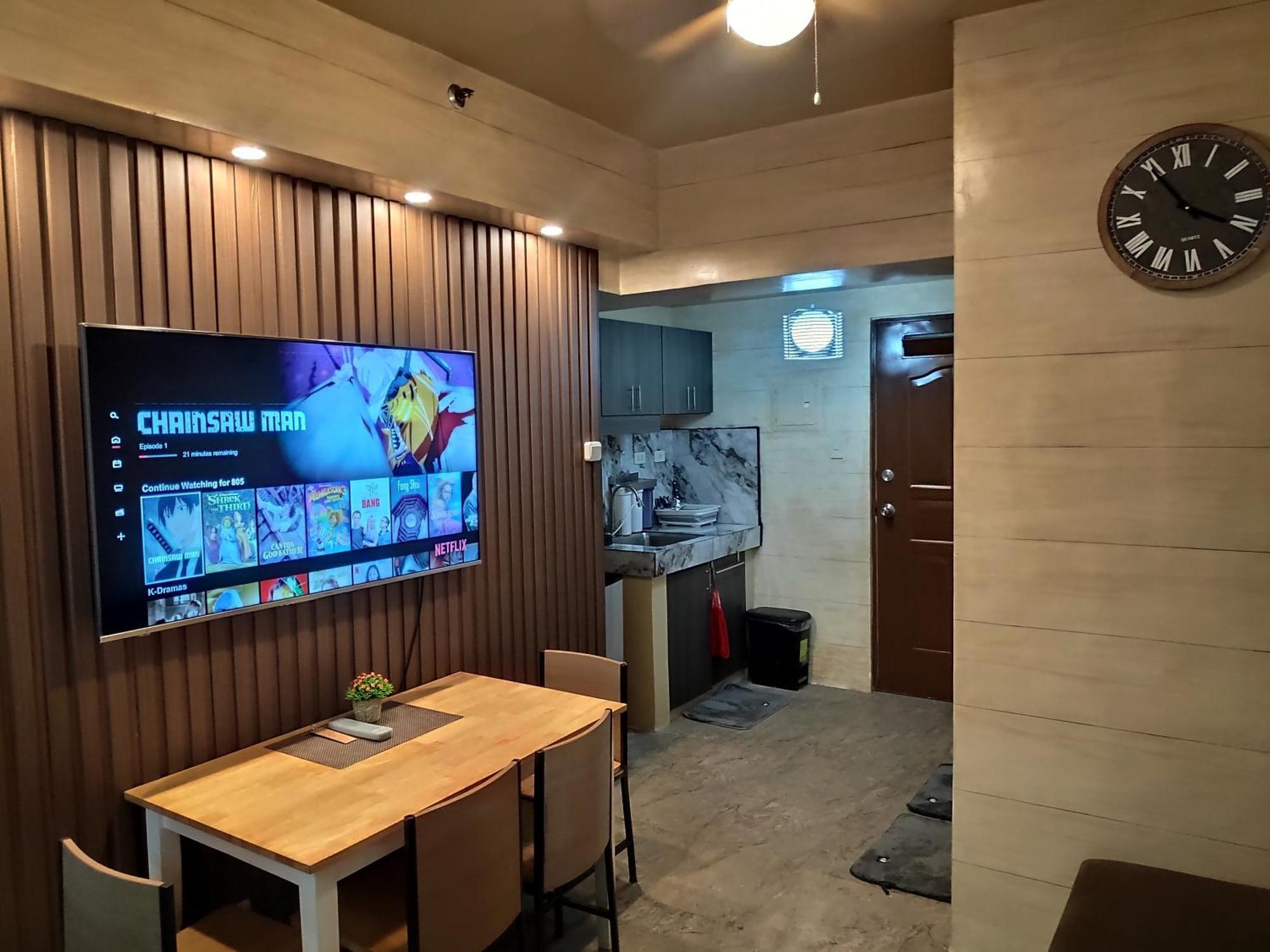 Tagaytay Staycation By Naya And Darla W Free Swimming Pool, Wifi & Netflix Tagaytay City Esterno foto